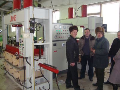 Radio Frequency Press Curved Plywood Press