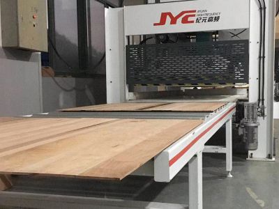 High Frequency Edge Gluer with Conveyor